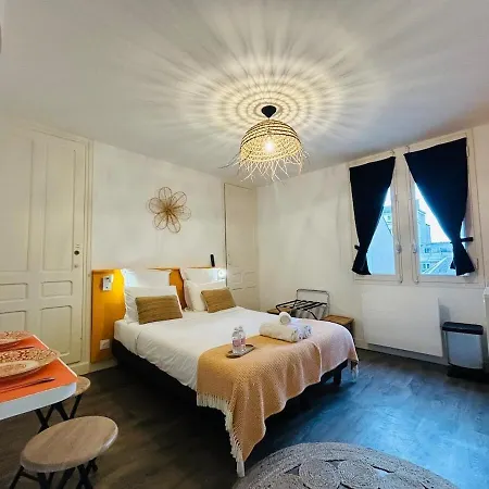Casa Saint Joseph - Premium Orange * Angers